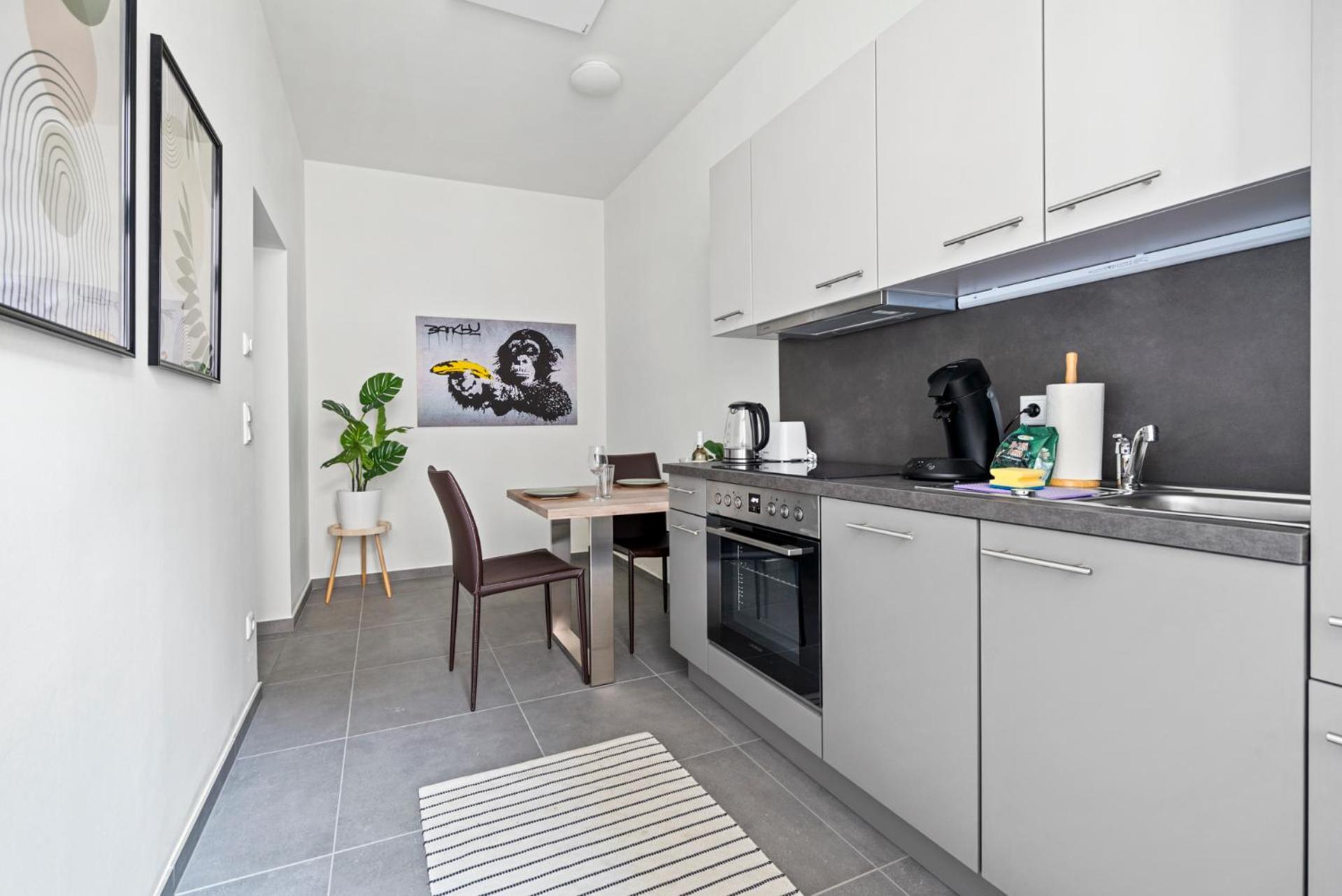 Cozy, Generous - 10 Min To City-centre - Contactless 24h Check-in Wien